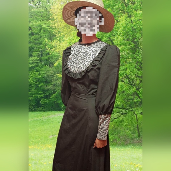 Prairie Dress (Made to Order) Please Do Not Purchase Until We Talk - Picture 2 of 3